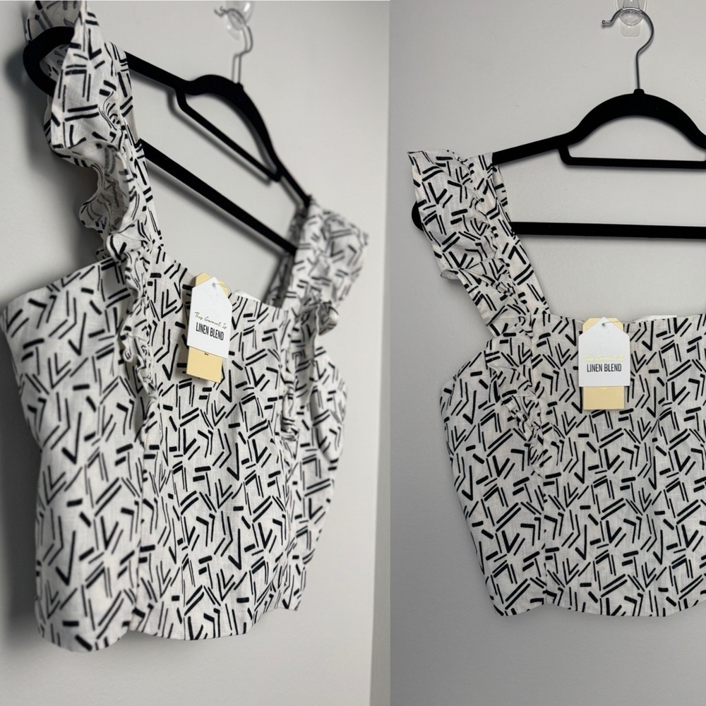 White & Black Lines Crop Top Cotton Monteau Size XL NWT - Picture 2 of 6